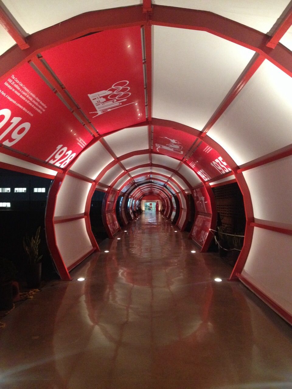 Túnel de visitação Coca-Cola