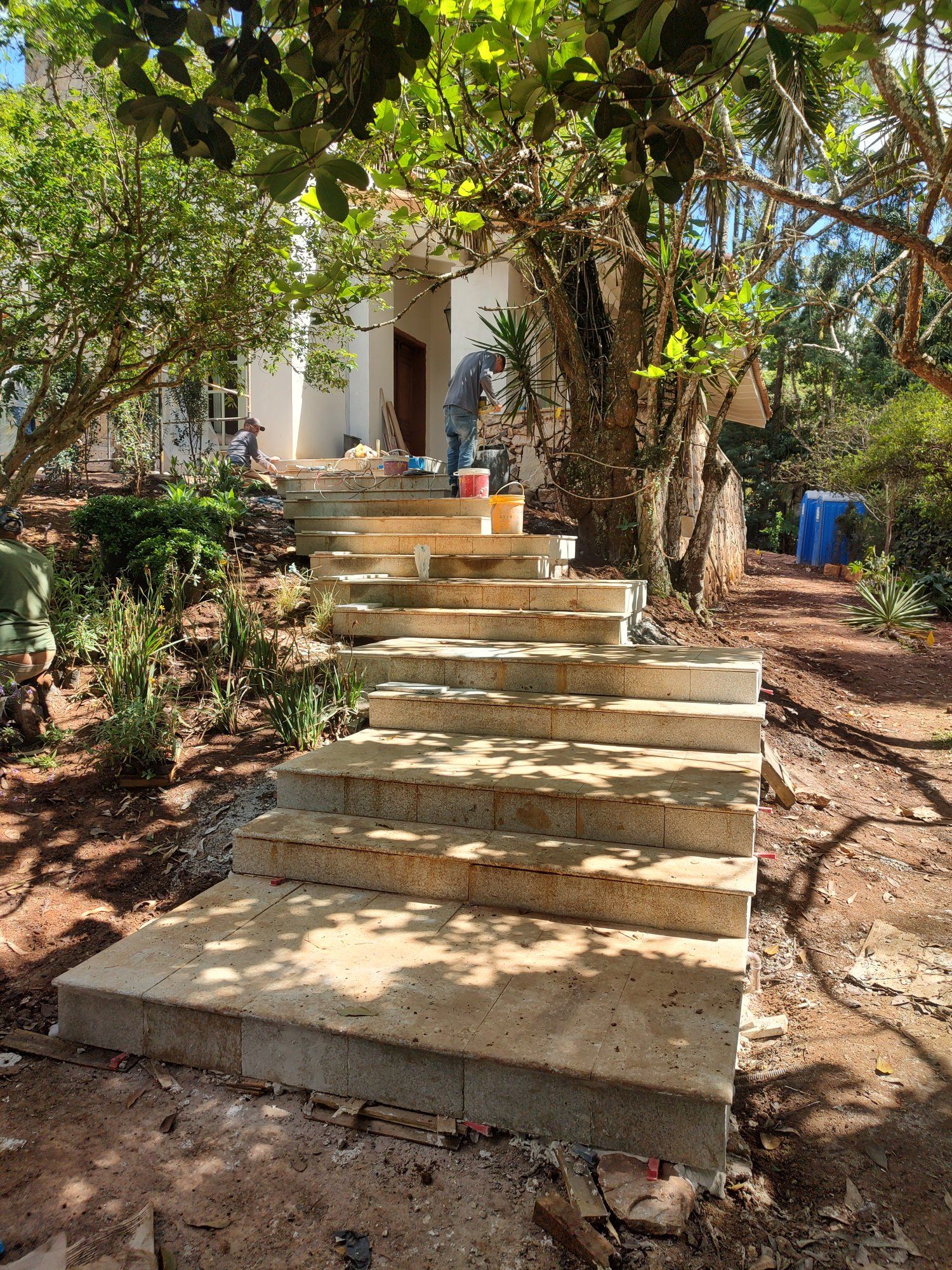 Escadaria em pedra em execução